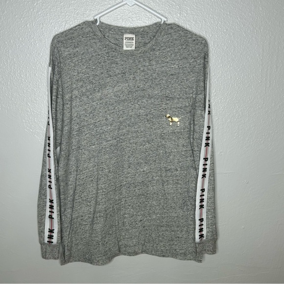 PINK VICTORIA’S SECRET OVERSIZED LOGO LONG SLEEVE TEE SOFT AND COMFY - Picture 5 of 7